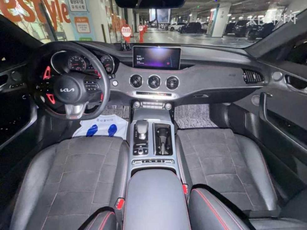 2022 Kia Used Car photo