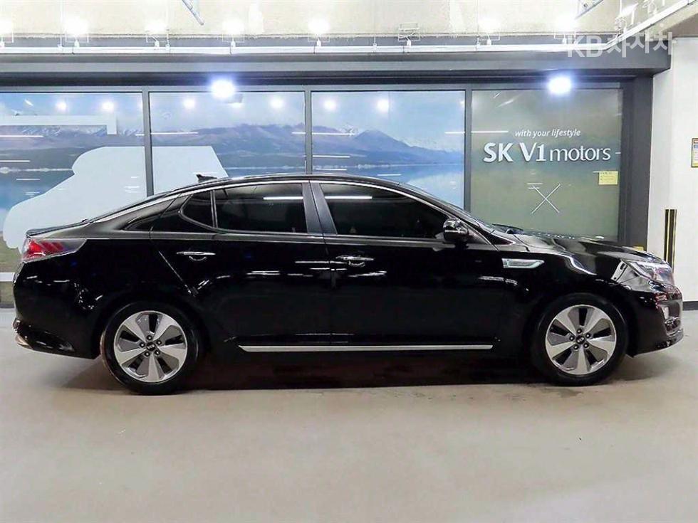 Kia K5 — miniaturë 3