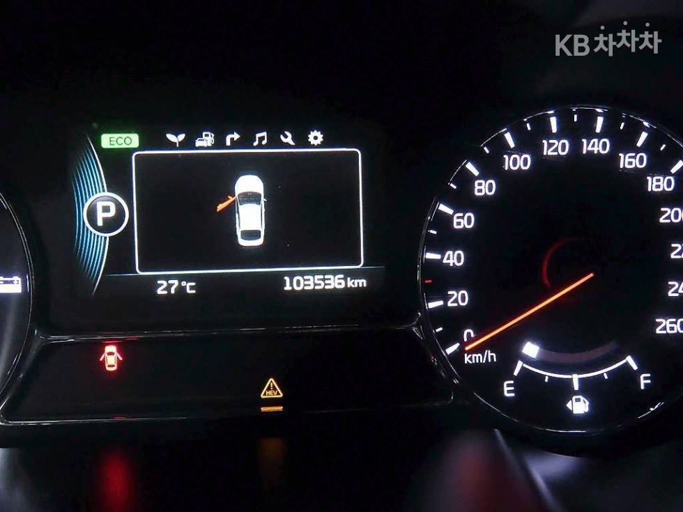 Kia K5 — miniaturë 9