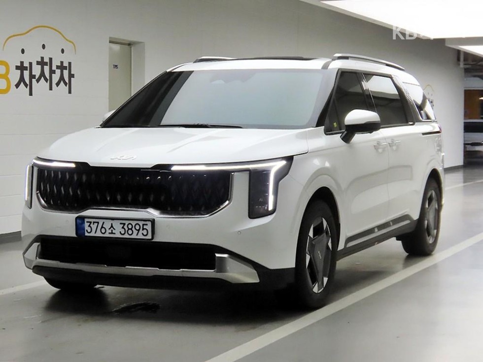 Kia Carnival — miniaturë 2