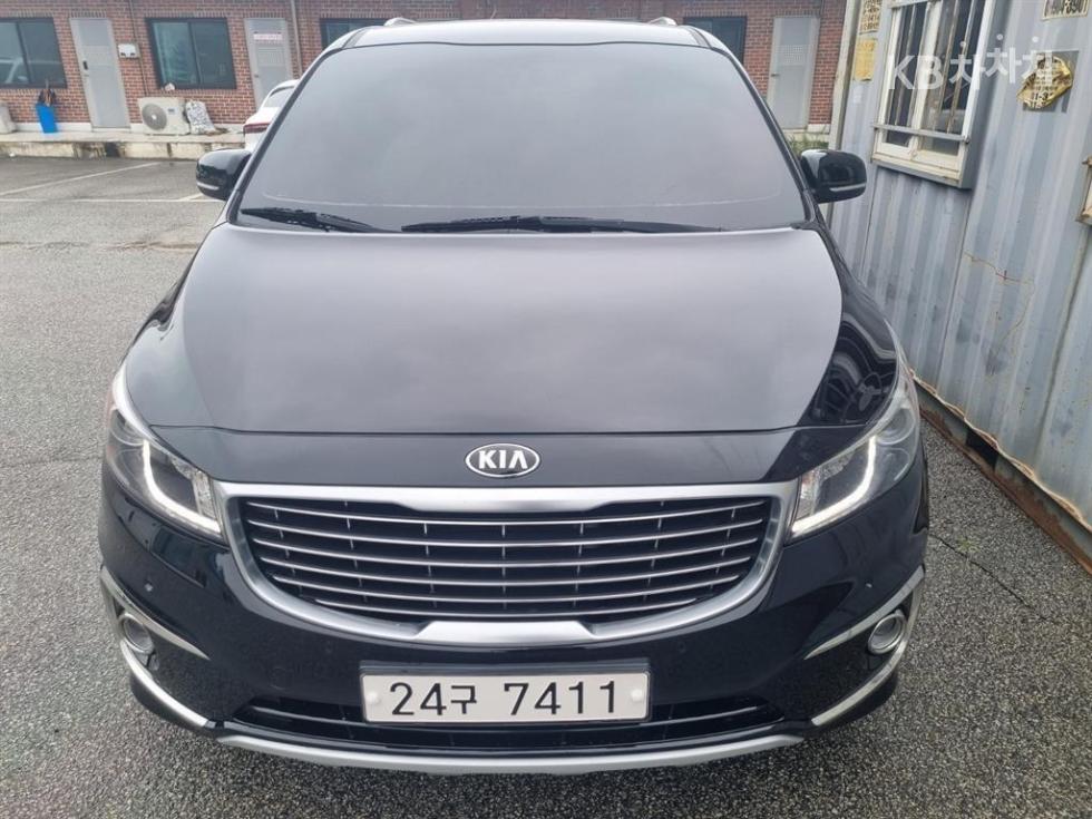 Kia Carnival — miniaturë 3