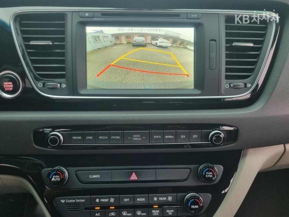 Kia Carnival — miniaturë 13