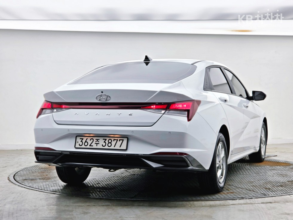Hyundai Avante, 2023, фотография 2