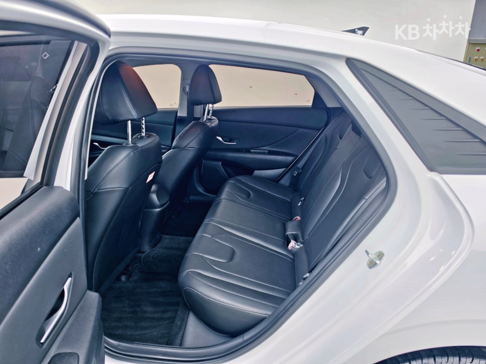 Hyundai Avante, 2023, фотография 6