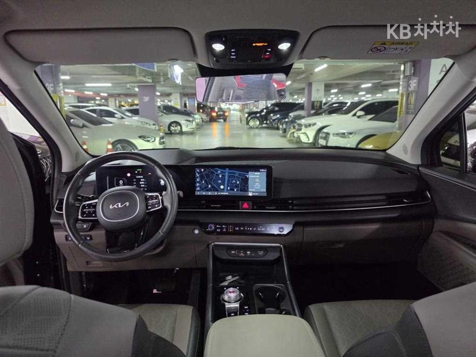 Kia Carnival, 2024, фотография 9