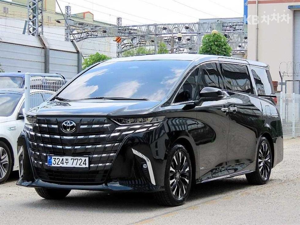 Toyota Alphard — miniaturë 2