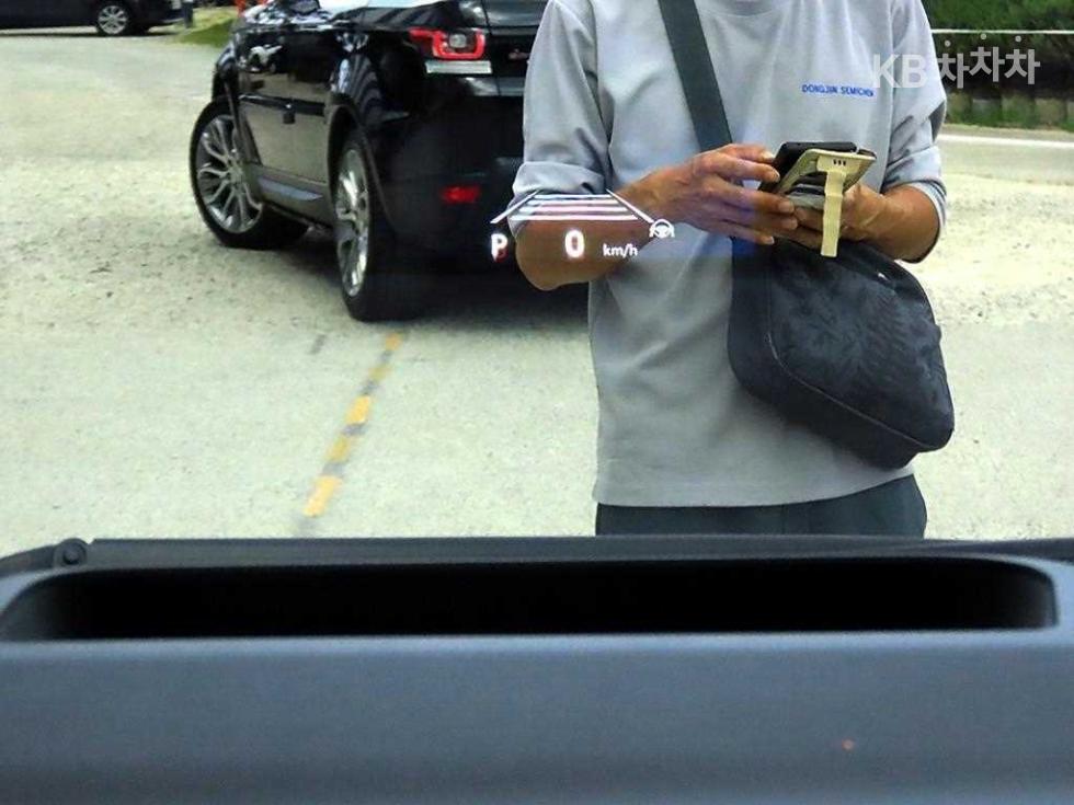 Toyota Alphard — miniaturë 10
