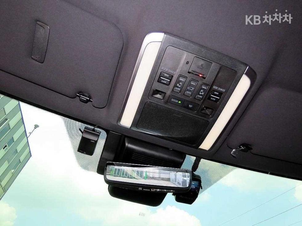 Toyota Alphard — miniaturë 14