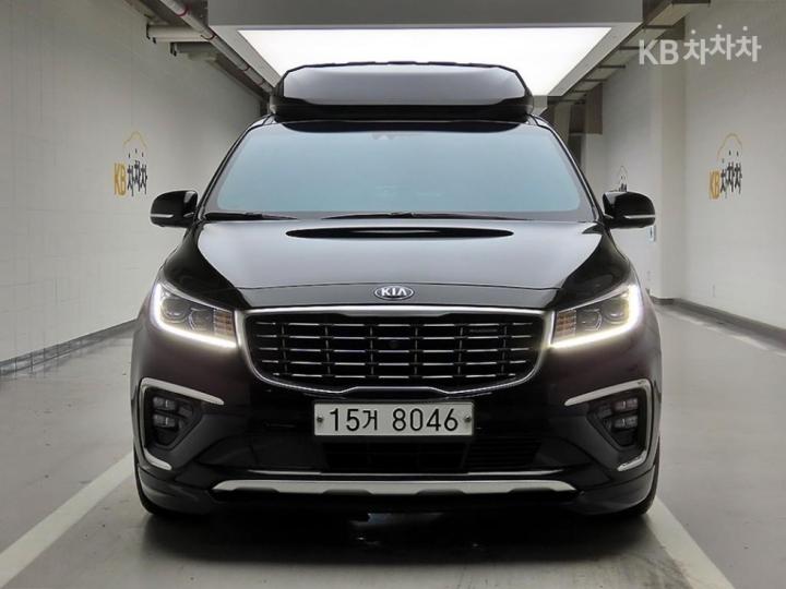 Kia Carnival — miniaturë 2