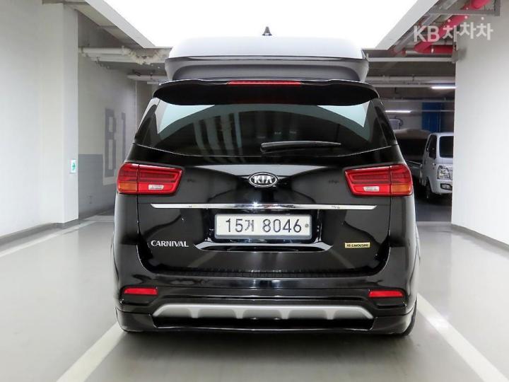 Kia Carnival — miniaturë 3