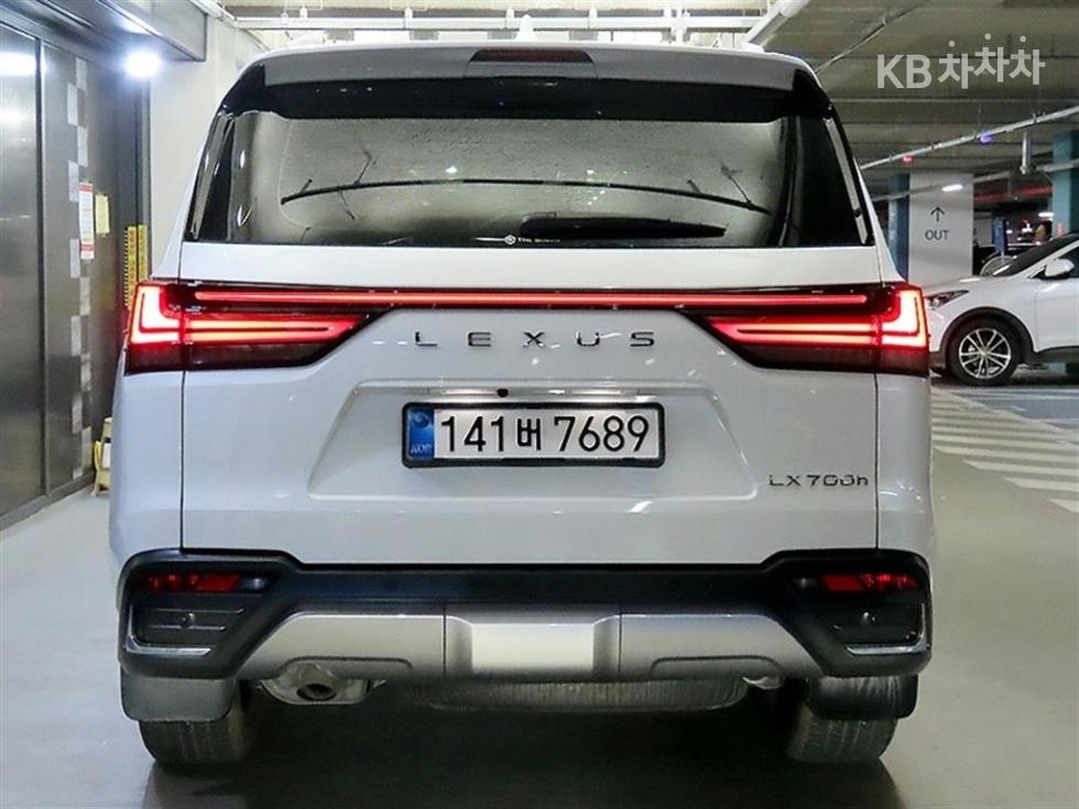 Lexus LX — miniaturë 5