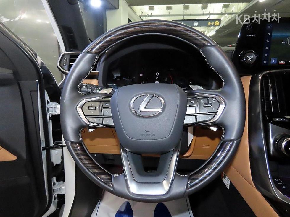 Lexus LX — miniaturë 8