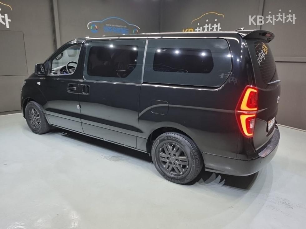 Hyundai Starex — miniaturë 4