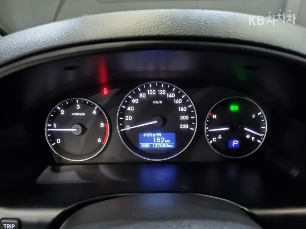 Hyundai Starex — miniaturë 7
