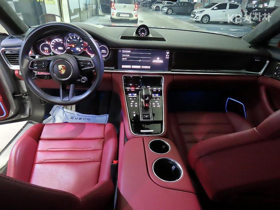 Porsche Panamera — miniaturë 10