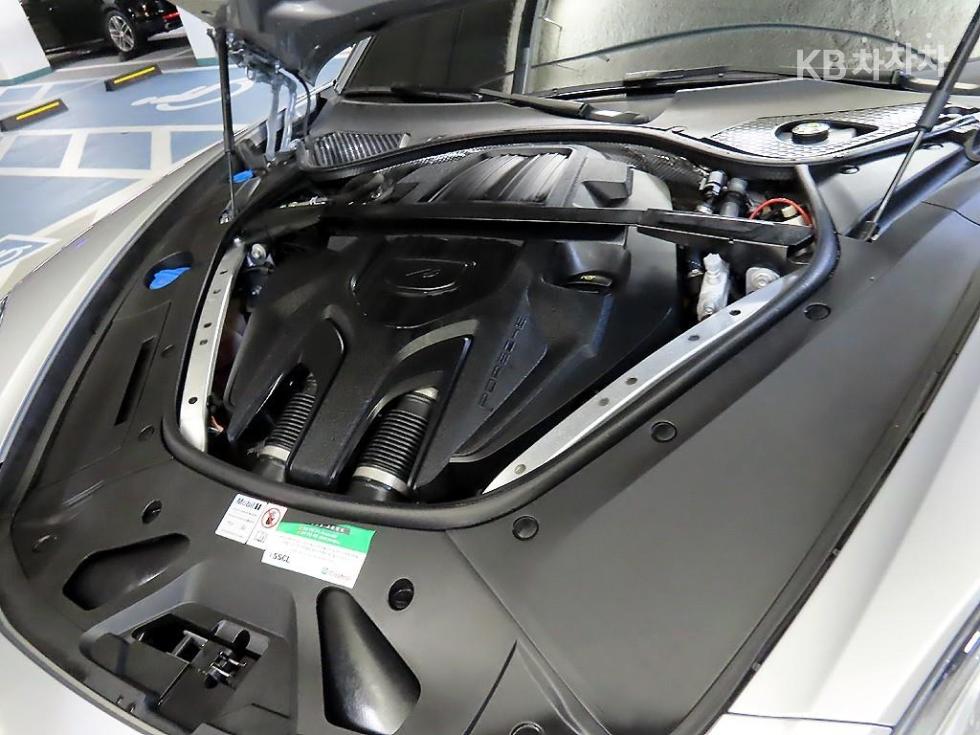 Porsche Panamera — miniaturë 18
