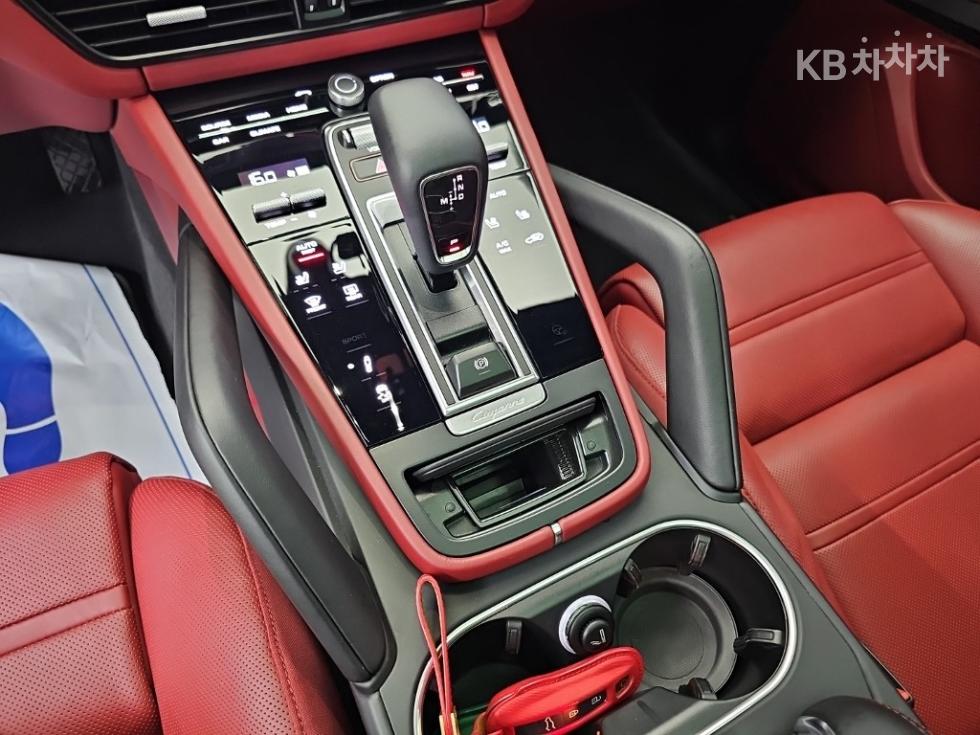 Porsche Cayenne — miniaturë 8