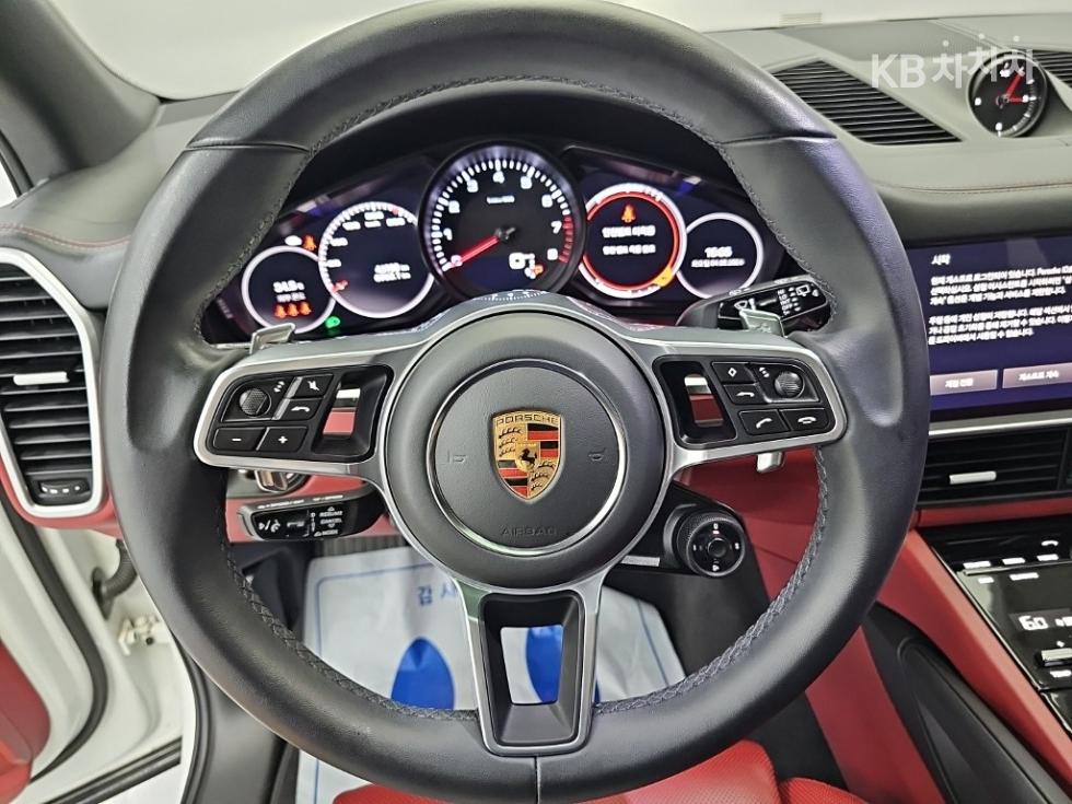 Porsche Cayenne — miniaturë 9