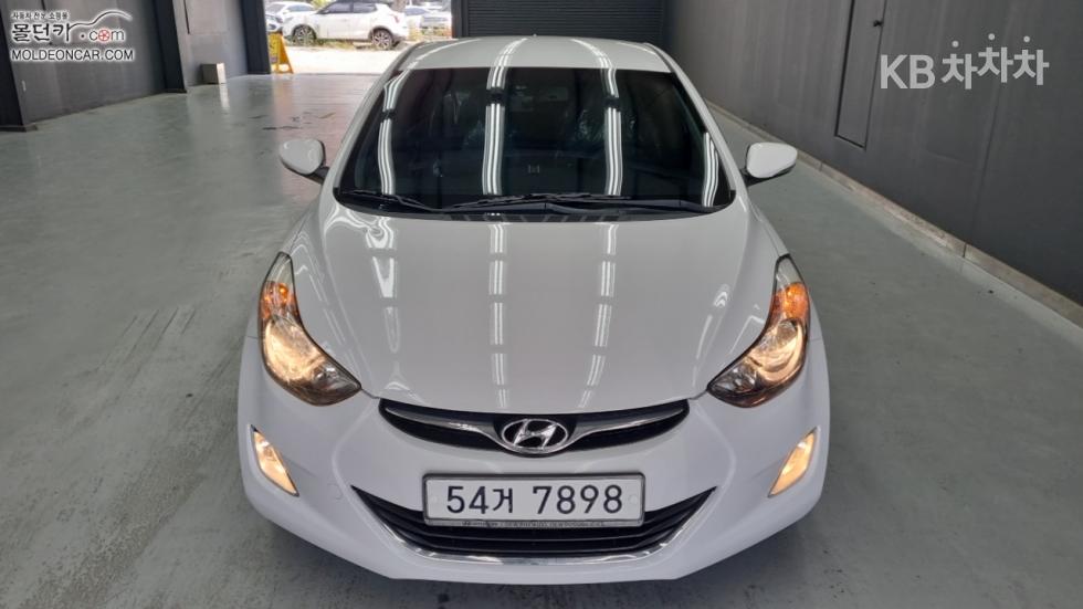 Hyundai Avante — miniaturë 3