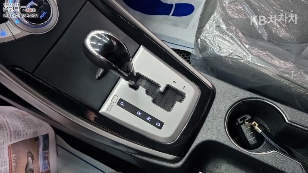 Hyundai Avante — miniaturë 14