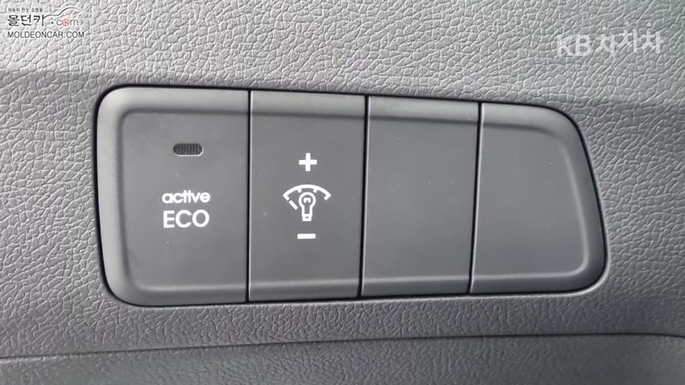 Hyundai Avante — miniaturë 16