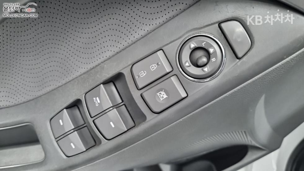 Hyundai Avante — miniaturë 17