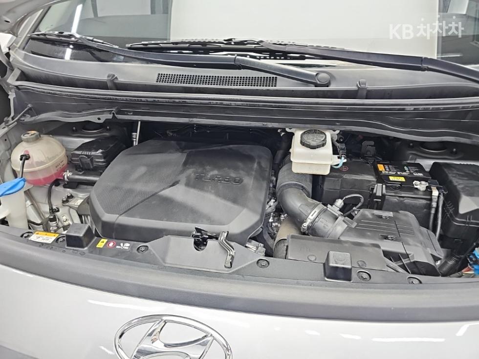 Hyundai Staria — miniaturë 5