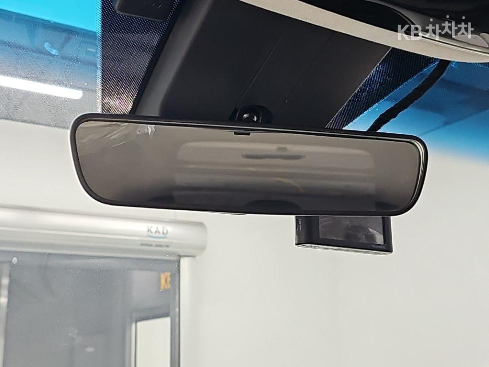 Hyundai Staria — miniaturë 15