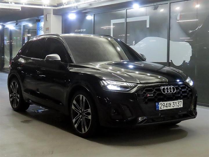 Audi SQ5, 2022