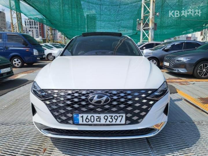 Hyundai Grandeur LPi 3.0 렌터카 — foto 1