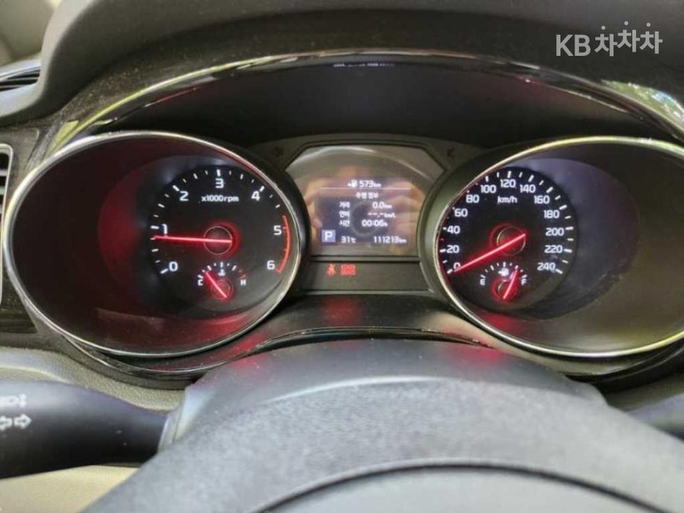 Kia Carnival — miniaturë 12