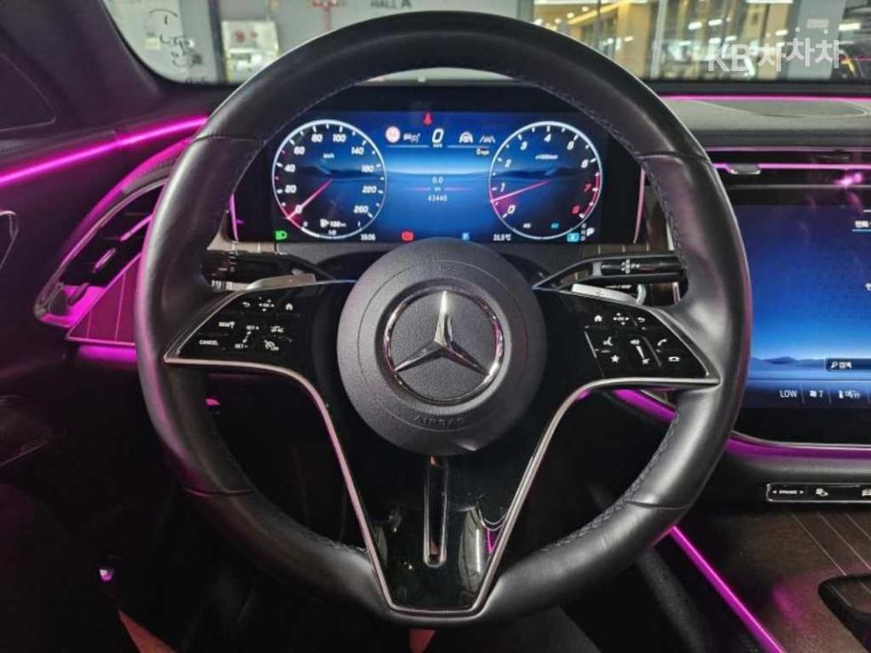 Mercedes-Benz E-klasse, 2024, фотография 4
