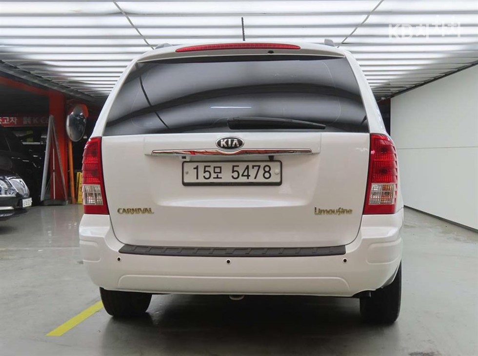 Kia Carnival — miniaturë 3