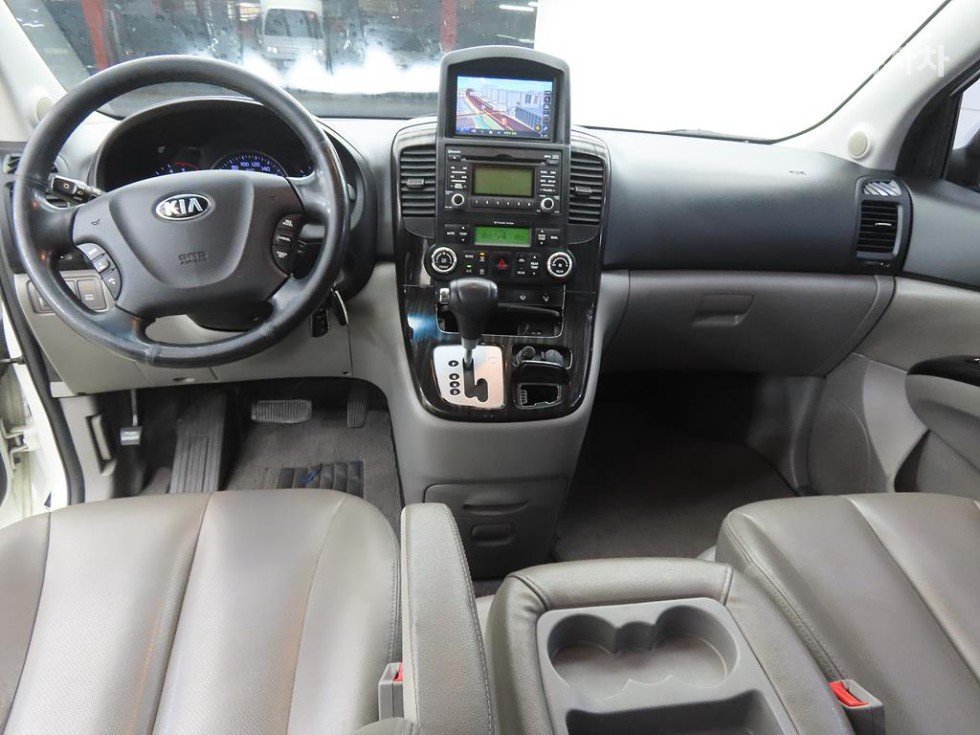 Kia Carnival — miniaturë 7