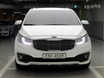 Kia Carnival 7인승 2.2 디젤 리무진 — foto 1