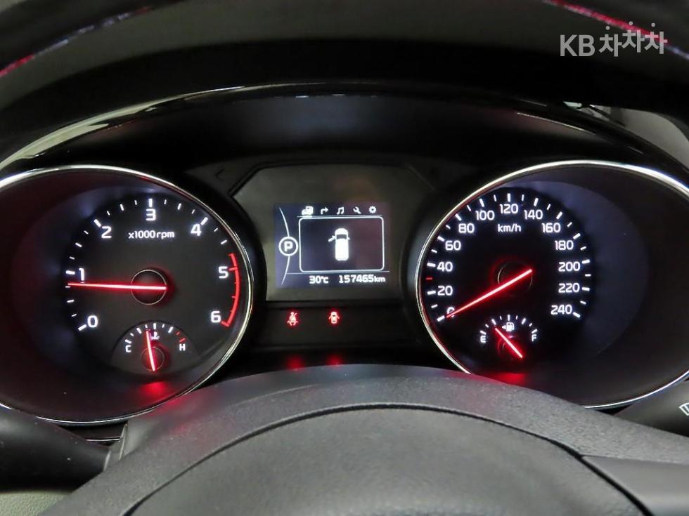 Kia Carnival — miniaturë 5