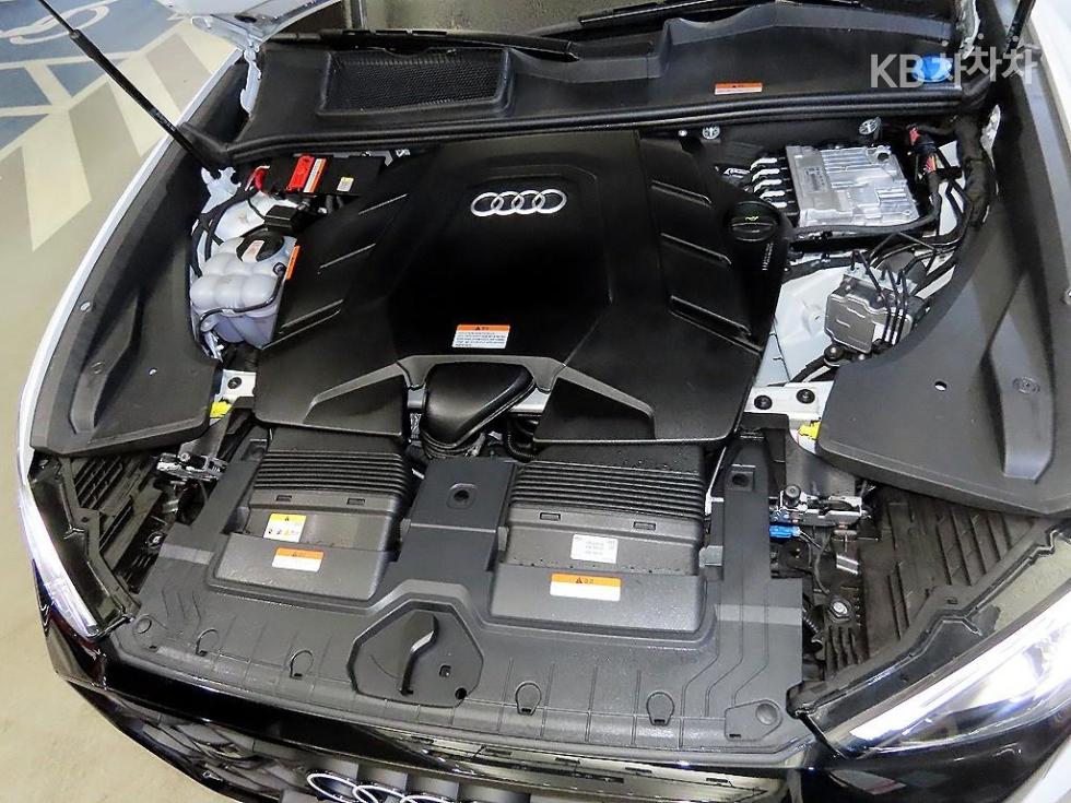 Audi Q8 — miniaturë 19