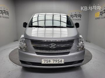 Hyundai Starex 12  seats  wagon cvx  deluxe — foto 1