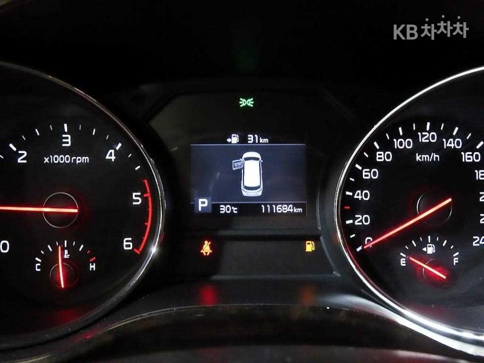 Kia Carnival — miniaturë 9