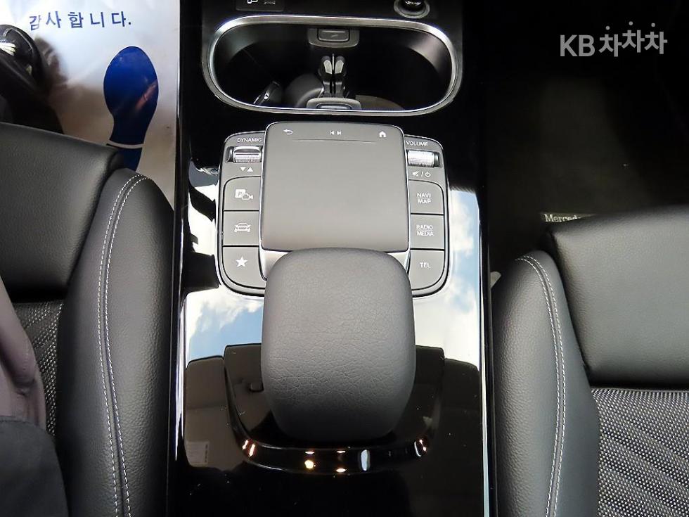 Mercedes-Benz CLA-klasse, 2020, фотография 12