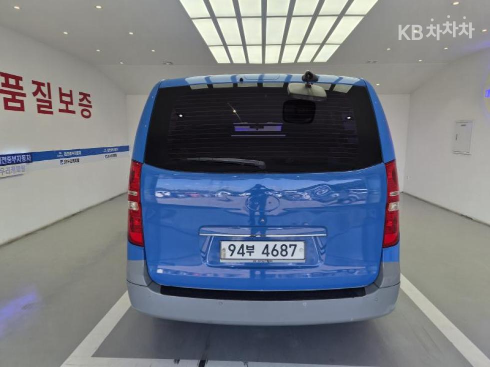 Hyundai Starex — miniaturë 4