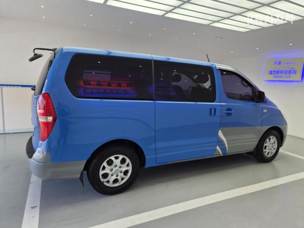 Hyundai Starex — miniaturë 8