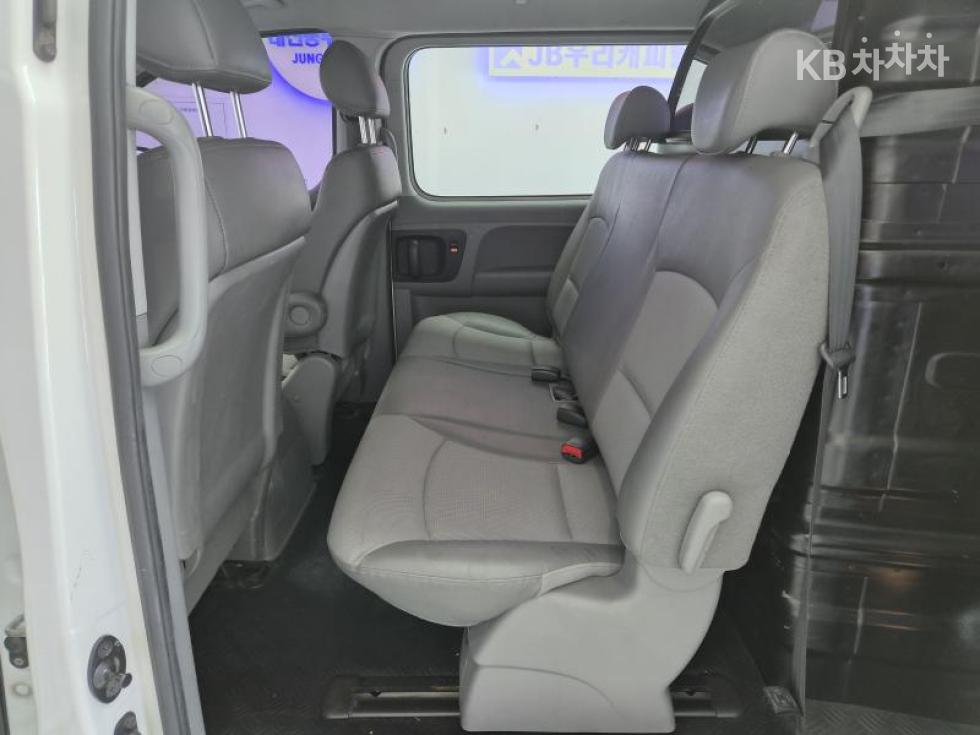 Hyundai Starex — miniaturë 10