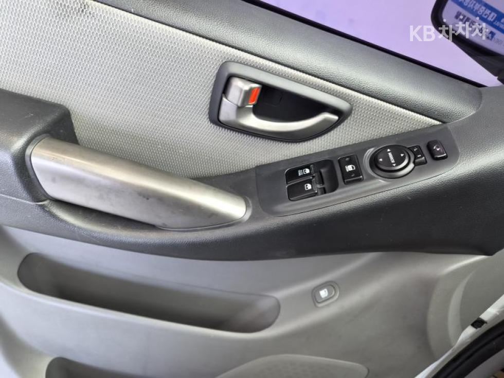 Hyundai Starex — miniaturë 13