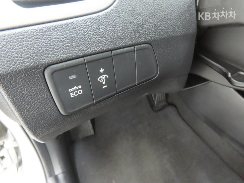 Hyundai Avante, 2011, фотография 10