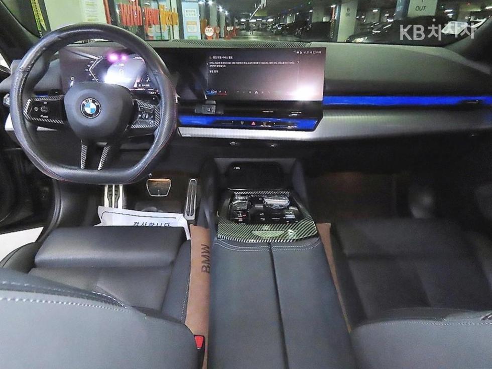 BMW 5er, 2023, фотография 10