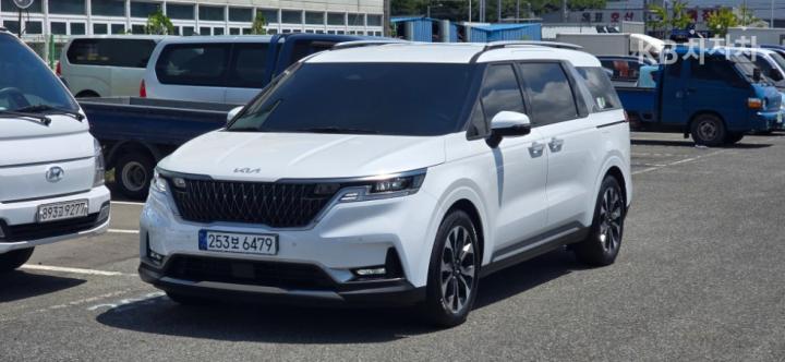 Kia Carnival g3.5 gdi 7  seats  noblesse — foto 1