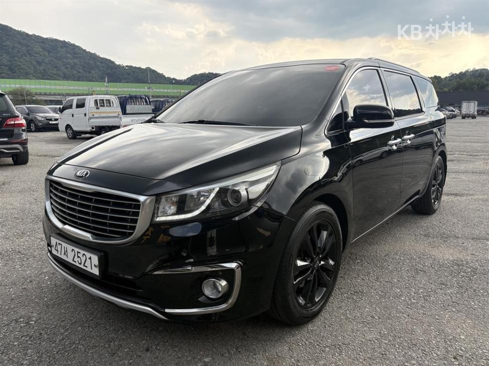 Kia Carnival