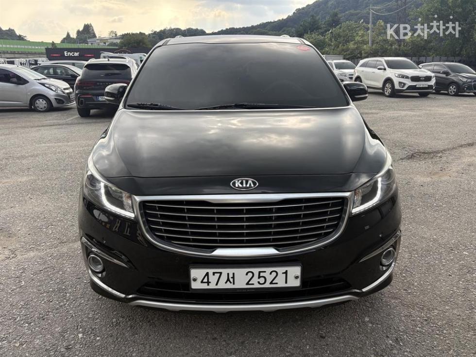 Kia Carnival — miniaturë 3