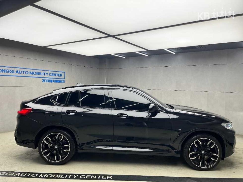 BMW X4, 2022, фотография 2